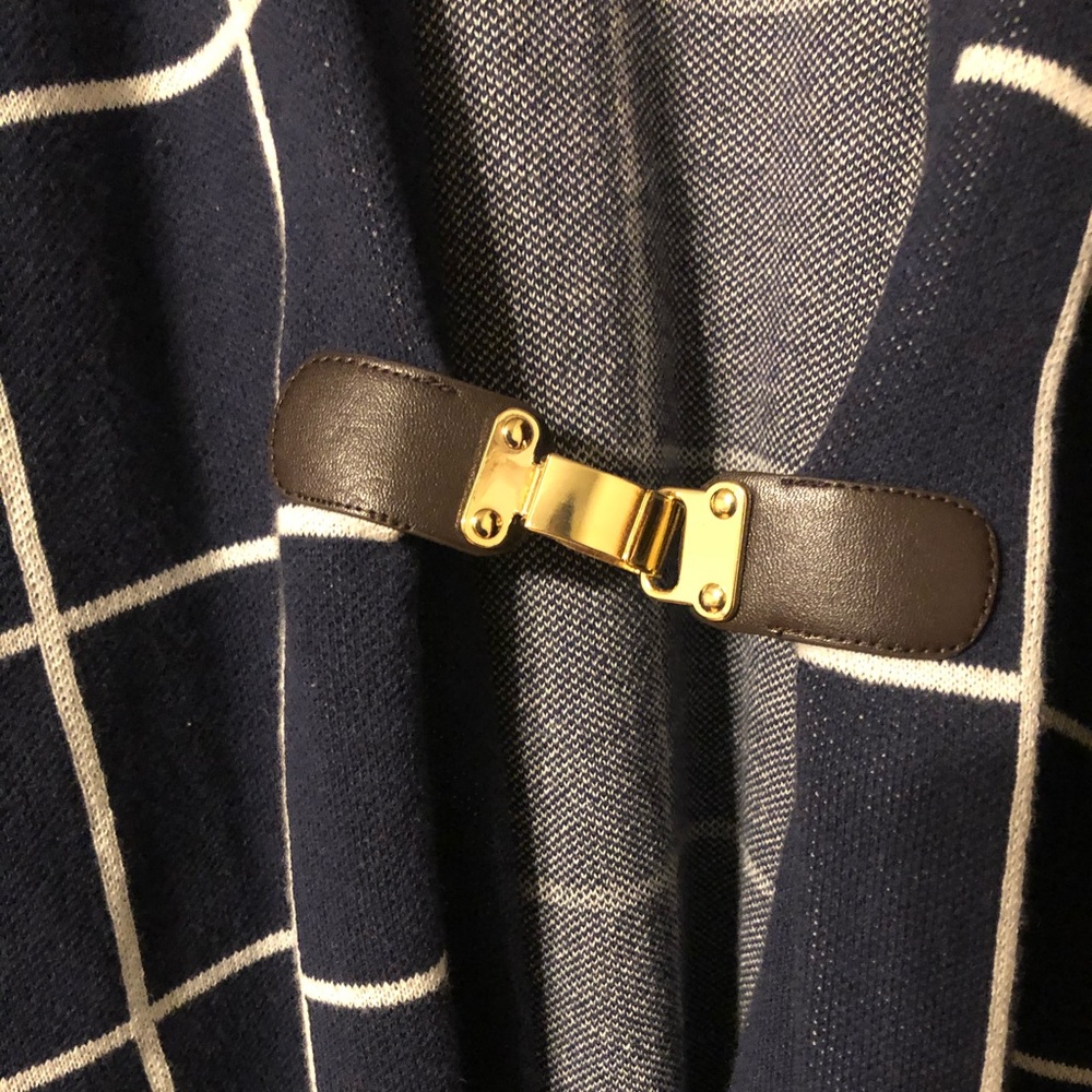 Cardigan - Picture 3 of 4